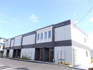 写真:大垣市上面K様新築アパートの外観