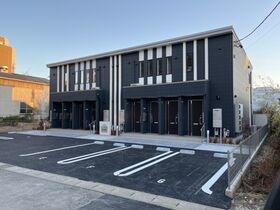 富山市向新庄町7丁目新築アパートの外観