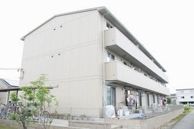 ロイヤルガーデンなでしこ館の外観