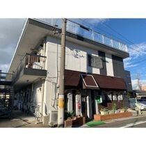 民アパートの外観