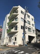 さつきビルの外観