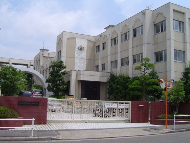 名東小学校