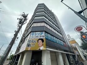 黒川籏ビルの外観