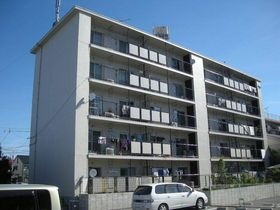 マンション三晴の外観
