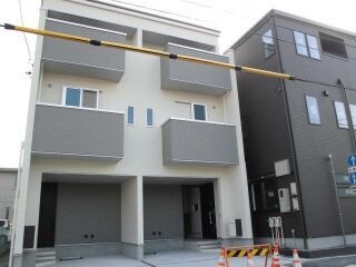 写真:北区元志賀賃貸戸建住宅B棟の外観
