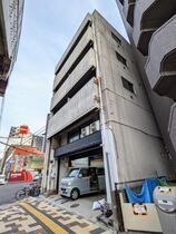 広島市中区南竹屋町の外観