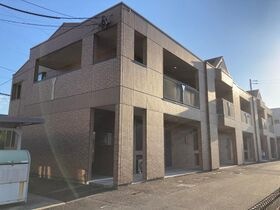 ペティ ルミナスの外観