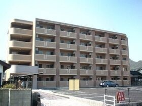 アステラス湯田の外観
