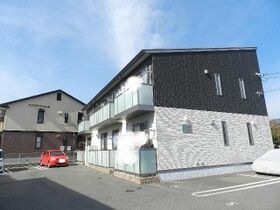 クオレール吉敷の外観