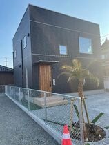 東津中ビルディングの外観