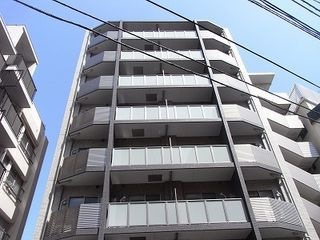 写真:スカイコート川崎西口の外観