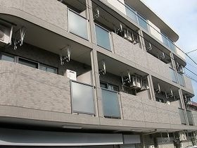 ペガサスロードの外観