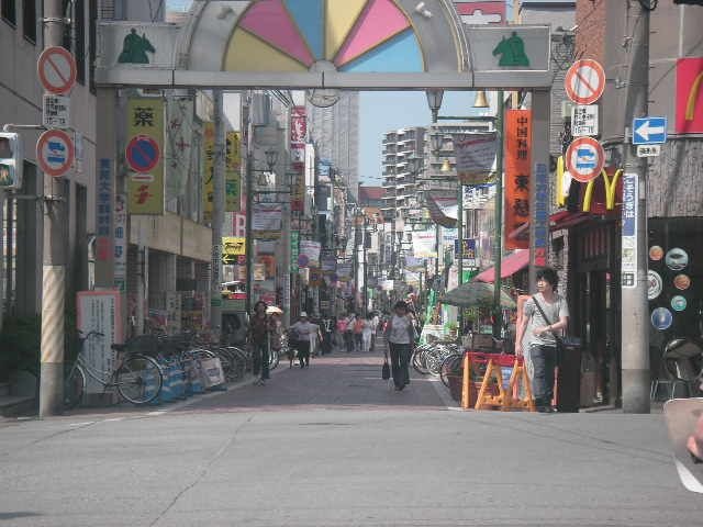 駅前商店街