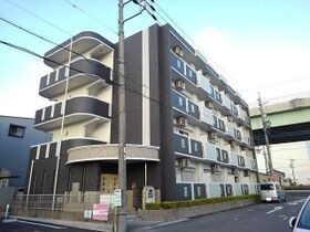 フォルシュ22の外観