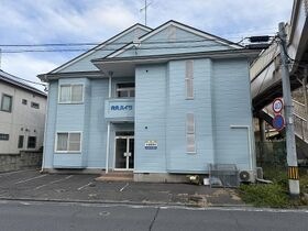 内丸ハイツの外観