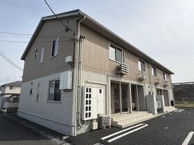 シャルム石堂の外観