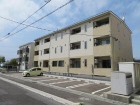 エムズファーストの外観