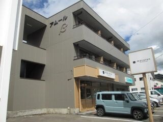 写真：アムールBの外観