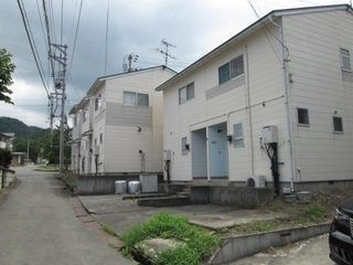 写真：アムール優B棟（西棟）の外観