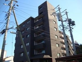 町屋ライフA棟の外観