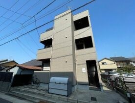 シャンテ六番町の外観