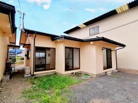上田市下塩尻の外観
