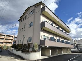 ミレニアム常入の外観