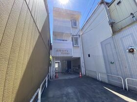 本町セブンマンションの外観