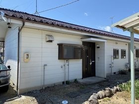 上田市諏訪形の外観