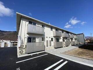 写真:ルミエール常磐城の外観