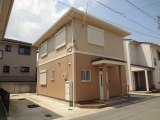 写真:松阪市高町の外観