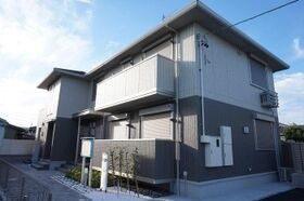 プリメーラ WESTの外観