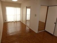 洋室10.7帖