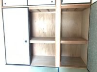 押入