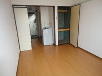 洋室・洗濯機はリース料有