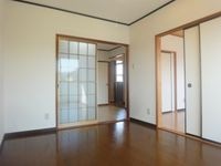南西側洋室(エアコン付)