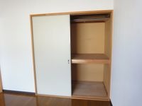 押入(北側洋室)