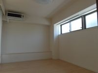 洋室(9.5帖)