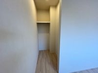 寝室ウォークインクローゼット