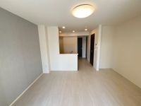 リビング建具・クロス色違い(イメージ)