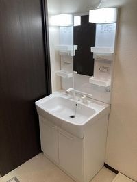 洗髪洗面化粧台