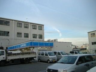 ローソン豊中南インター店
