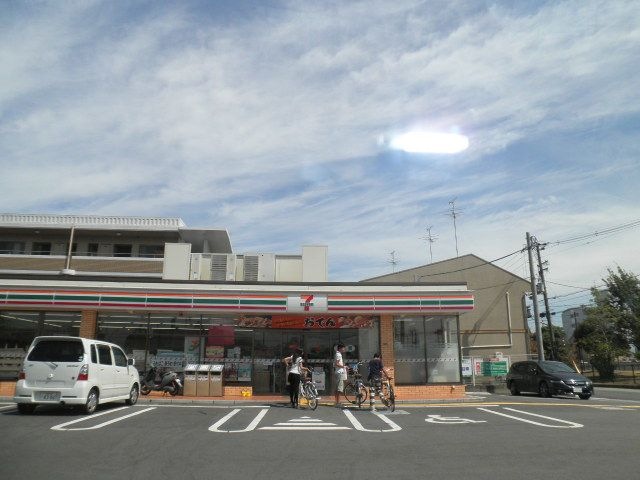 セブンイレブン豊中服部寿町3丁目店
