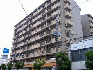 写真:グローバルハイツ豊中の外観