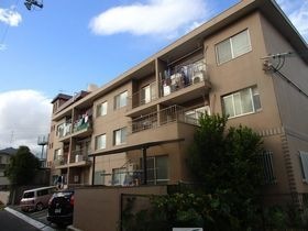 日の出マンションの外観