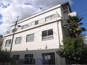 シャトーヤスミマンションの外観