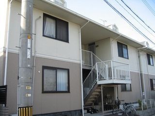 写真:グローリーハウス的場ABCの外観