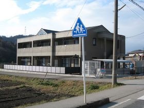 米原市村居田の外観
