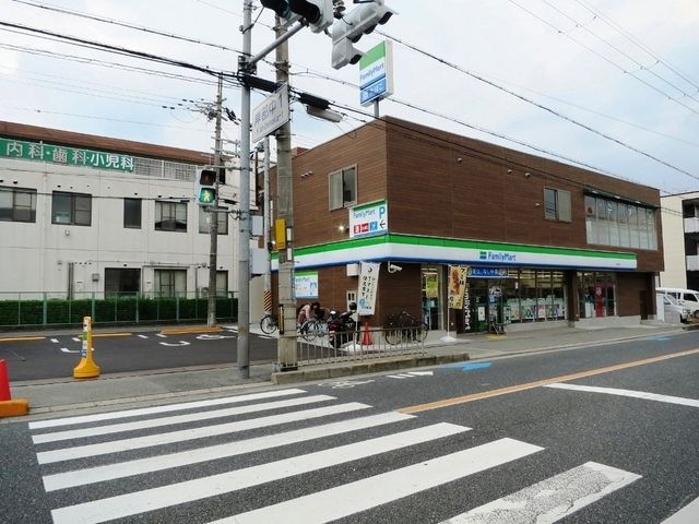 ファミリーマート岸部中店