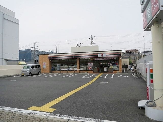 セブンイレブン吹田泉町2丁目店